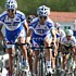 Quick-Step avec Barredo m�ne le peloton dans Li�ge-Bastogne-Li�ge 2008 avec Cunego et Bettini en embuscade